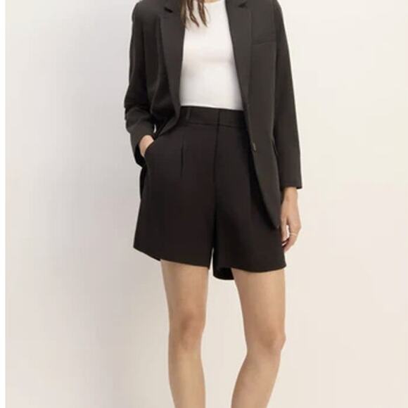 NEW Everlane Womens The Way High Drape Short Black Sz 10 Capsule - Picture 1 of 8